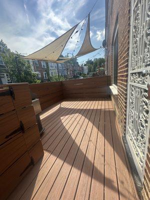 Finished deck with trex