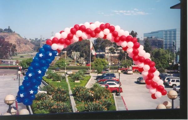 American Flag balloon arch