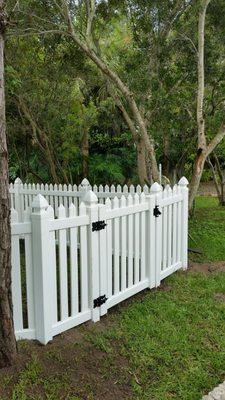 WHite Picket