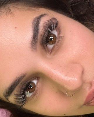 Glam volume lashes