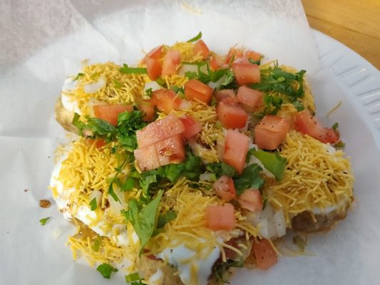 Dahi puri in chat and juice express.. Each bite is a burst of so many flavors in your mouth!