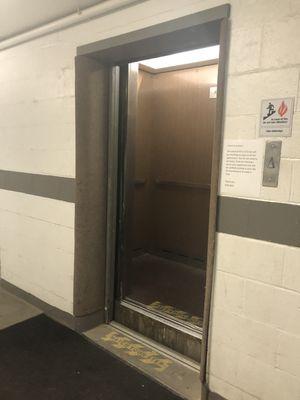 The only remaining Waldorf Towers elevator doesn't stop on floors properly.