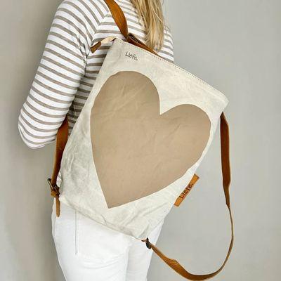 LEIFE BAGS MADE OF RECYCLED TENTS