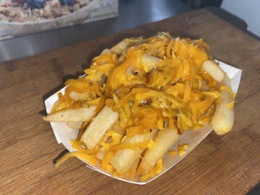 Cheddar cheese fries