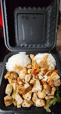 Hibachi chicken with steamed rice