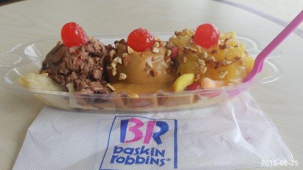 An attempt at a dairy-free banana split.