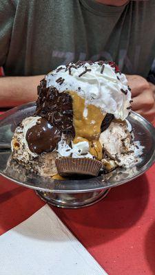 Hunka chunks pb sundae