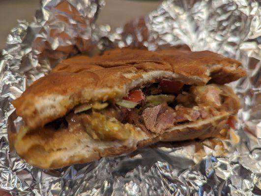 A yummy carne guisda torta with avacado