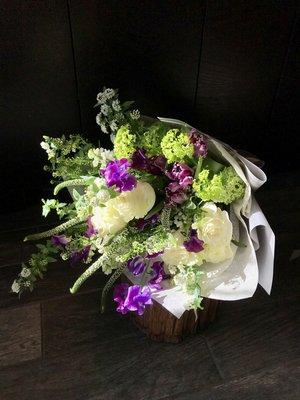 Spring bouquet from Bloom Couture Floral Studio