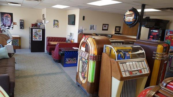 Vintage Gameroom LLC 745 High St  Newport, MN 55055