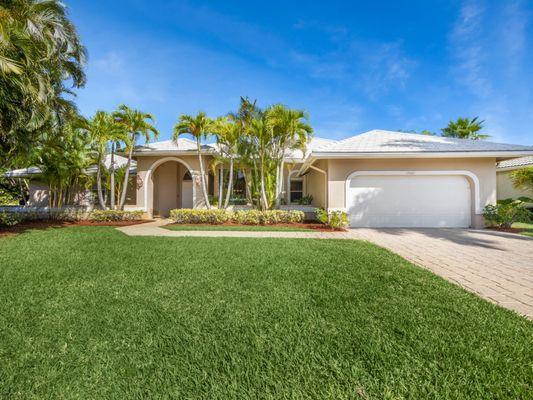 Closed in Wellington FL by Real estate agent Priscila Rouleau