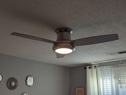 Ceiling fan with remote!