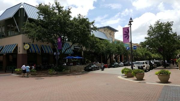 Nice day to be out shopping here Saturday June 2016. Looking south on Bishop street. Lots of people at sidewalk tables.