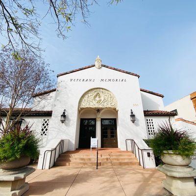 Veterans Memorial Building