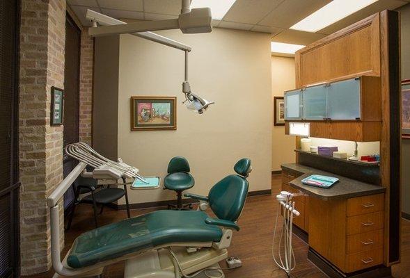 Dental treatment room