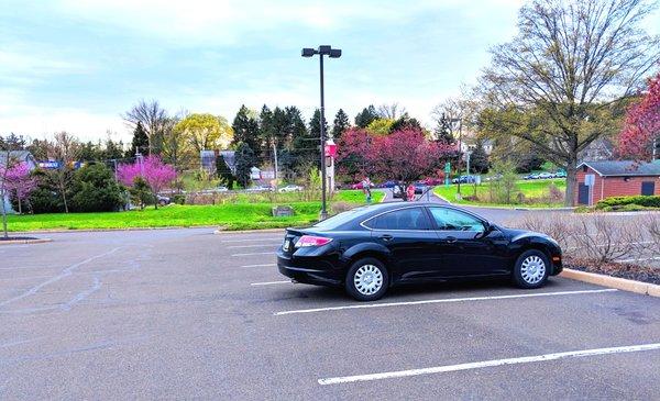 Davisville Center -- main entrance and parking lot