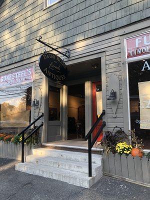 Main entrance to the shop.