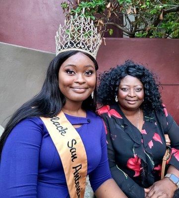 Black San Antonio and her Mom