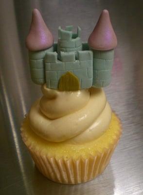 Castle cupcake