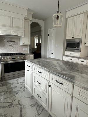 Custom Kitchen and Cabinetry