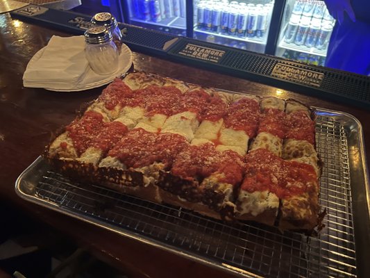 Classic cheese 8 cut Detroit Style Pizza