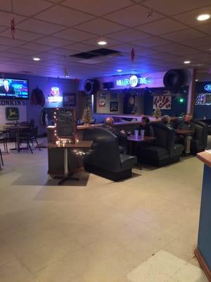 Restaurant and bar with plenty of room for a party or event!