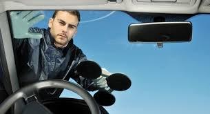 For dependable auto glass repair and windshield replacement call Lakes Glass Replacement and Repair.