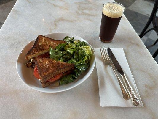 Tomato sandwich, side salad, very cold coffee