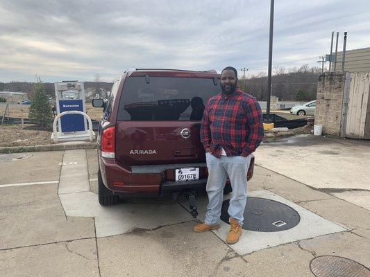 Down from DE to pick up this platinum Nissan Armada. Enjoy your new ride