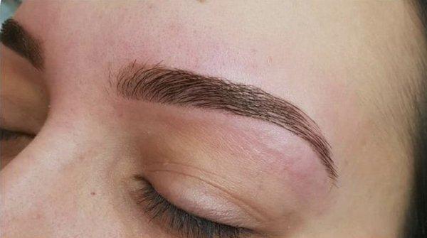 Eyebrow shaping