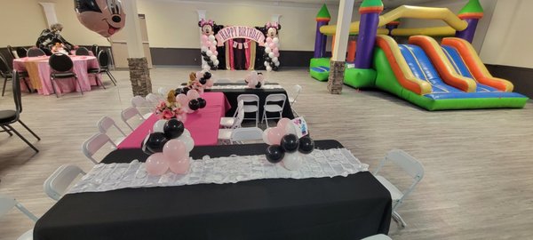 Children's Deluxe Party set up