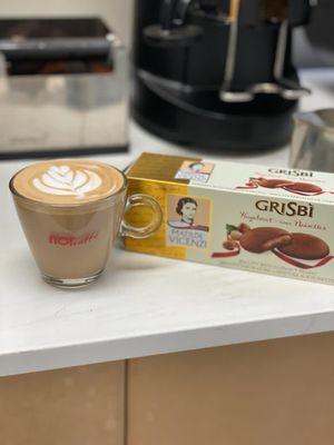 Cappuccino and Italian cookies