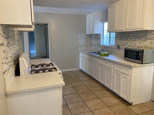 Kitchen broad view