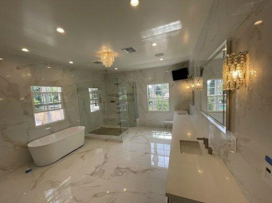 Master Bedroom Bathroom Double Sink Vanity & Full Size Tub . 24x48 Tile All Over The Walls