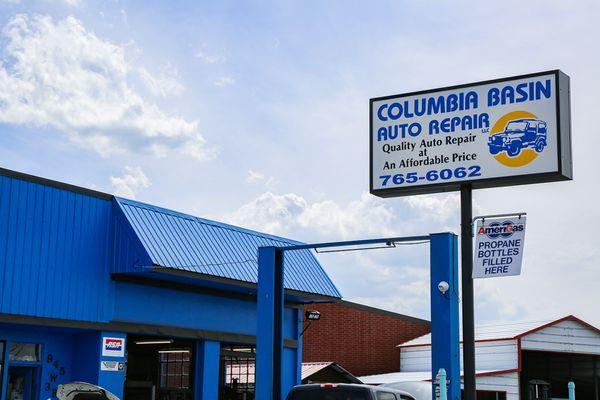 Columbia Basin Auto Repair Sign