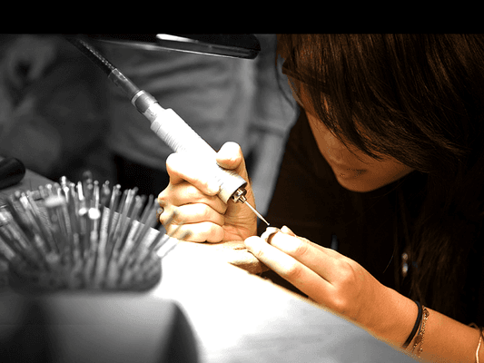 Kristin has been teaching jewelry making for 15 years #ijewl art school for jewelry design