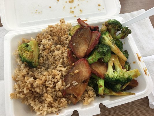 Roast pork broccoli with brown rice- lunch special $5.75