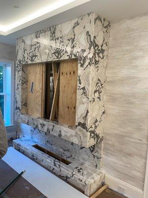 Marble wall unit