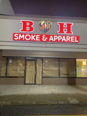 Bh Smoke And Apparel