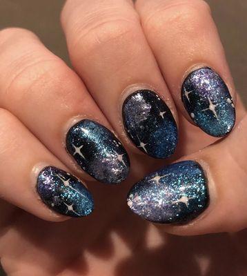 Cosmo nails