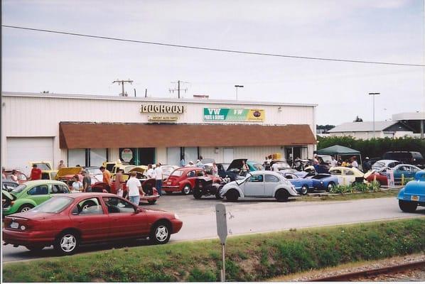 PICTURE FROM 2004 VOLKSWAGEN CLUB OF TIDEWATER "SHOW AND SHINE"