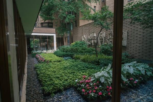 Fifth Ave Courtyard