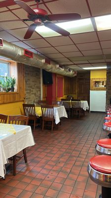 Small dining area and counter area