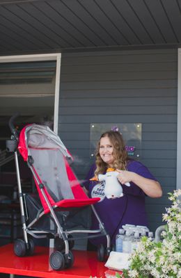 Amazing stroller cleaning and wheel details!