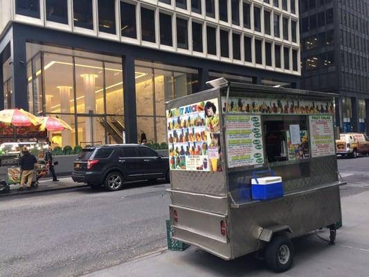 Food salad & Green Juice & Food Smoothies Cart !!!