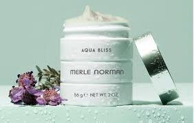 Face hydration with AQUA BLISS