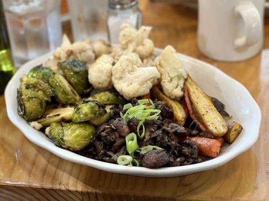 Market Plate: Brussel Sprouts, Cauliflower, Mushrooms, Carrots