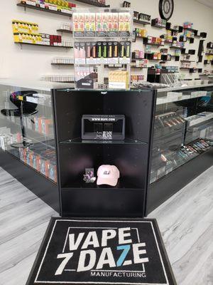 Huge selection of juice and devices! Lowest prices in the tri state area!!