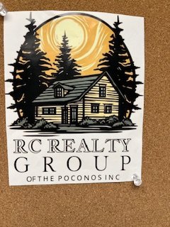 RC REALTY GROUP OF THE POCONOS INC. LOGO