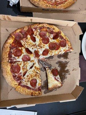 Medium Pepperoni Pizza